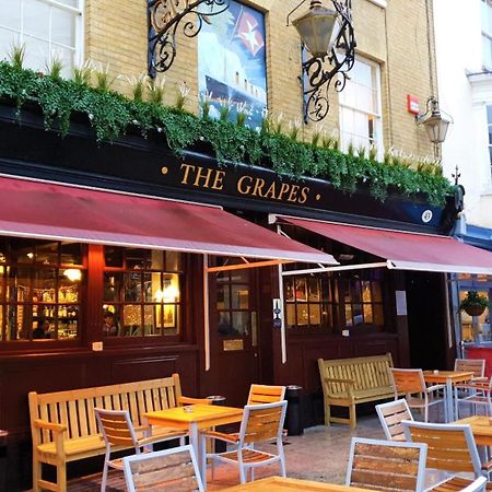 فندق The Grapes Pub سوثامبتون المظهر الخارجي الصورة