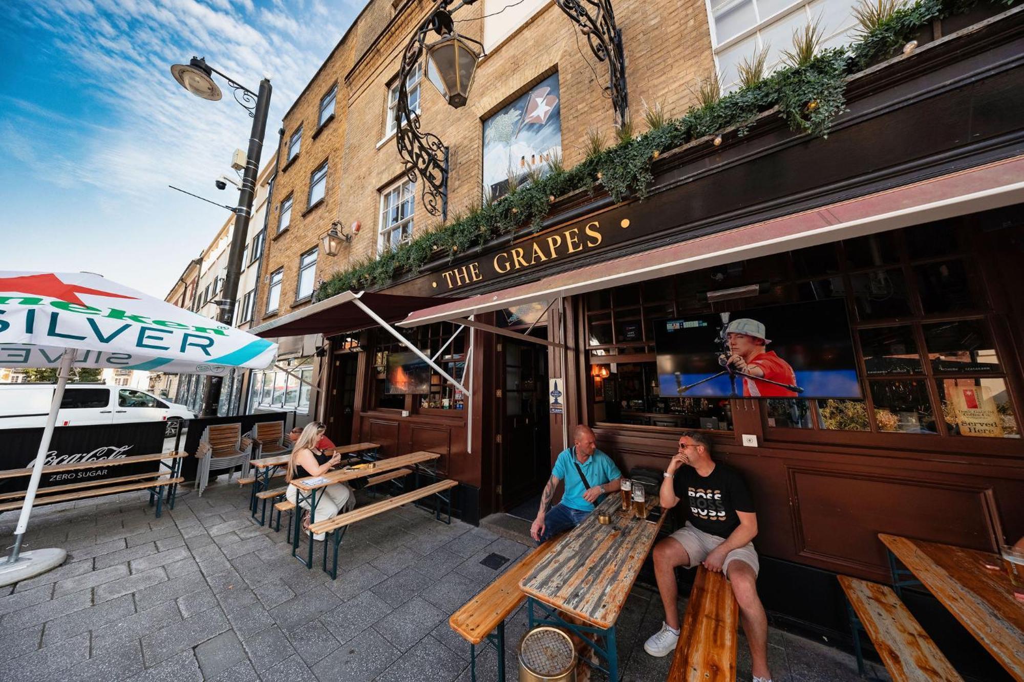 فندق The Grapes Pub سوثامبتون المظهر الخارجي الصورة