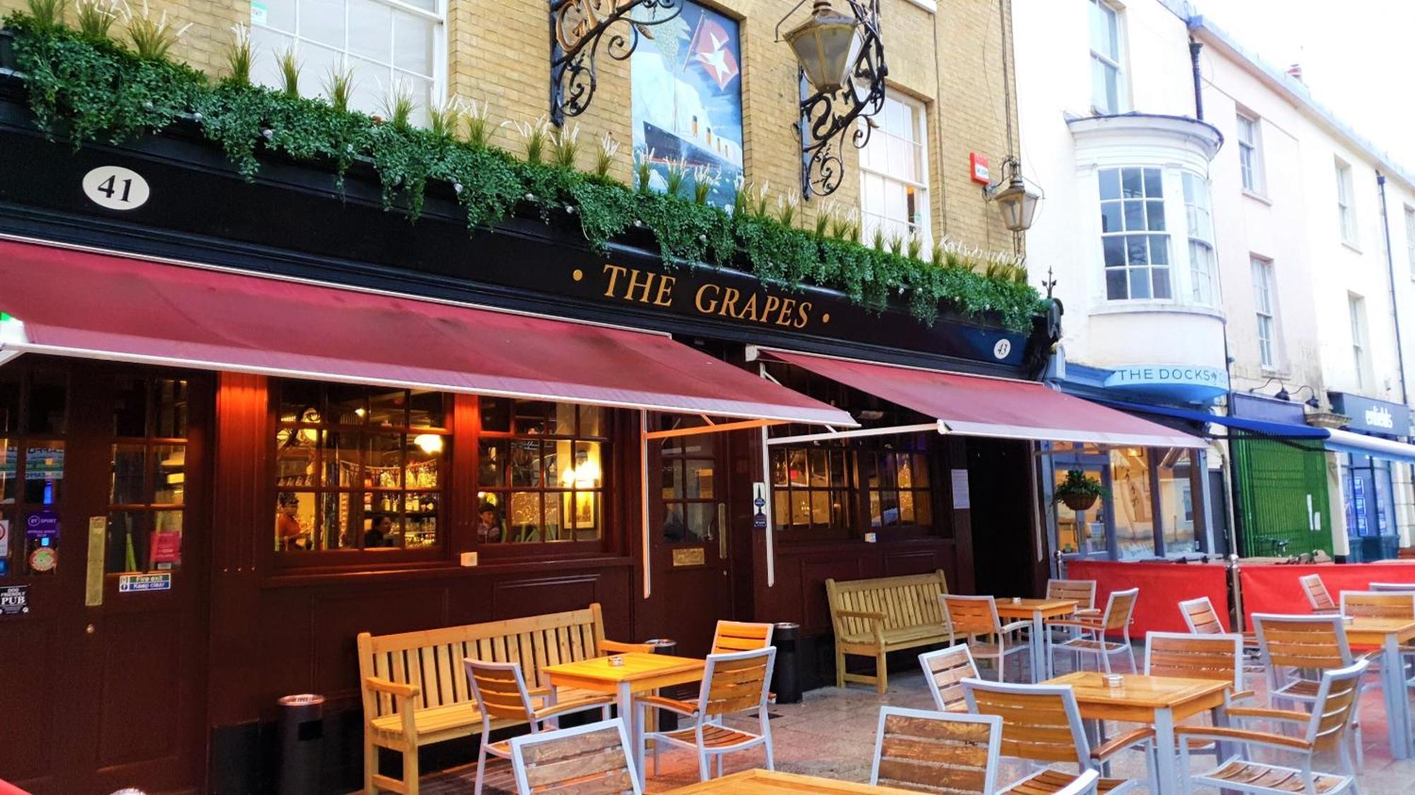 فندق The Grapes Pub سوثامبتون المظهر الخارجي الصورة